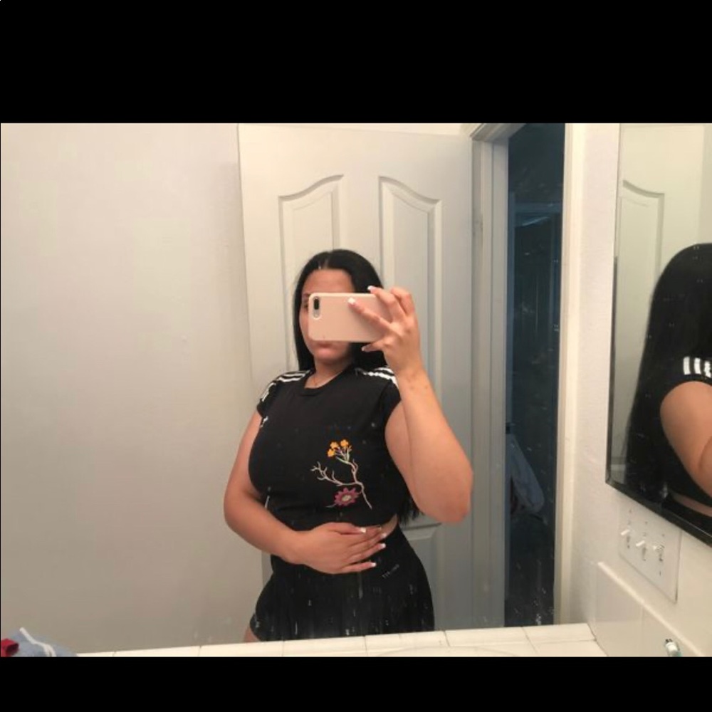 ADIDAS WOMEN CROP TEE